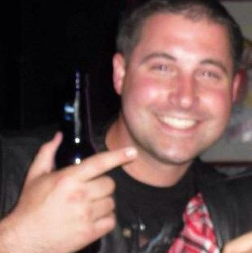 llR0B's profile picture. aiming high... trying to come out on top... husband and father… Manager, Hawaiian Airlines