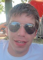 Denker, Autodidact, Spelbederver, Uitsteller, Nerd, Doorzetter, Web-designer & Web-developer, eigenaar van Flex Internet Solutions