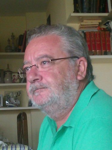 Sapefra's profile picture. del turisme platja gandia al periodisme passan per 
cafetera tvm a gandia tv i a l'espera de la comarcal safor tv