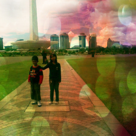 well im an extra-ordinary girl with a BIG DREAM!.followback?just mention!