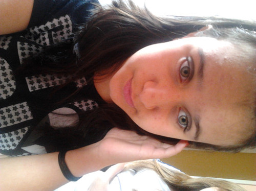 .Oooi cara de boi hihi ta parei nhaaa eol asmo essa pikena ai hihi @VishKaua aki