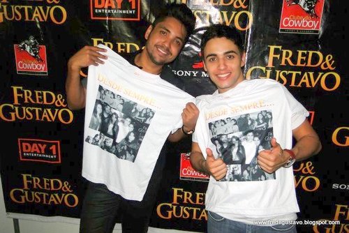 1º FC dos meninos @fred_gustavo que existiu,muito orgulho disso! 
Since 27/09/2008 
Oficial desde 18/04/2009