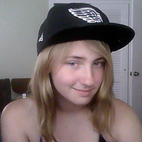 Gabrielle_Lynn4's profile picture. Heyy, well my names Gabby.Umm, well i LOVE 1D! Directioner! And i love JB, U know the rumers tht say directioners cant be beliebers well i prove you WRONG! Bye!