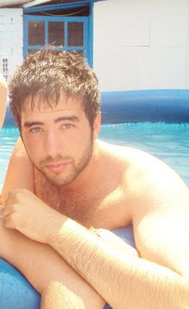 Blanco de corazón y siempre Raúl González Blanco.Estudiante de Arquitectura en la ETSAM. Actualmente @lmpAbejascf