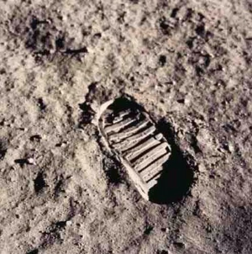 Woopeanuts's profile picture. Gamer, amateur astronomer, accountant, all round geek and Trekkie. All views are my own or that of my brain sucking parasite.