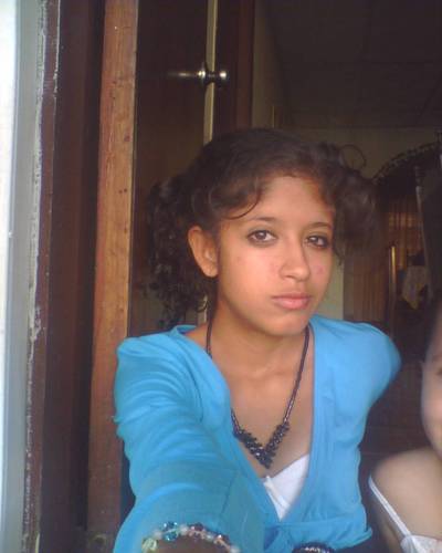 hola soy nueva en esto mi facebook es lorena mairim urdaneta zambrano vivo en la ciudad de cabimas  estudiante de ciencias sociales :)