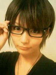 紹介するようなことないんだけど……名前ゎ荒城 けーごでーす☆身長ゎ178.3だよ♪体重ゎ57だよ♪15歳でーす！！(笑)