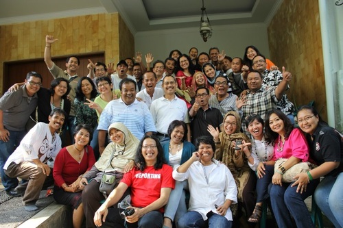 Semua team yang pernah bekerja di Liputan 6 Darmo Permai, Jamz, IWI, Wisma Indovision, Mitra, Senayan City, dan seluruh Indonesia