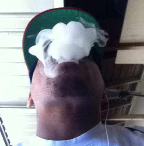 LOLsmiiileyFACE's profile picture. 