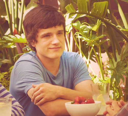 there is a difference between being a fan and being a Hutcher.