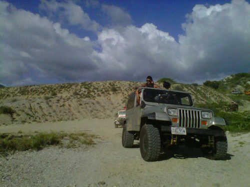Nos dedicamos al Eco-Turismo en vehiculos 4x4, disfruta la Isla de Margarita con la mayor diversion. 0414-7905923.