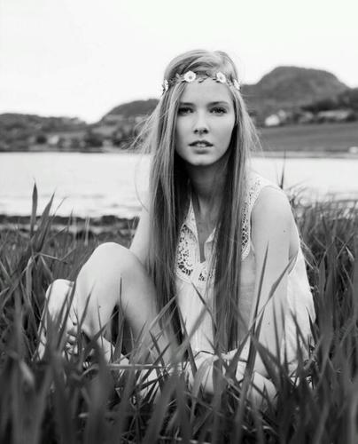I'm a straight up Bitch, and I'm proud. kik. follow me bitches. #teamfollowback