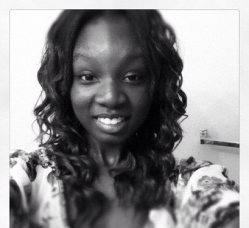 prettygirl_323's profile picture. 