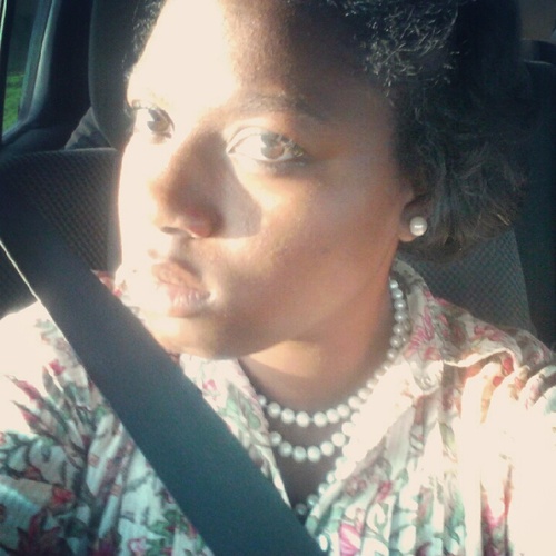 LillieSoFlii's profile picture. 