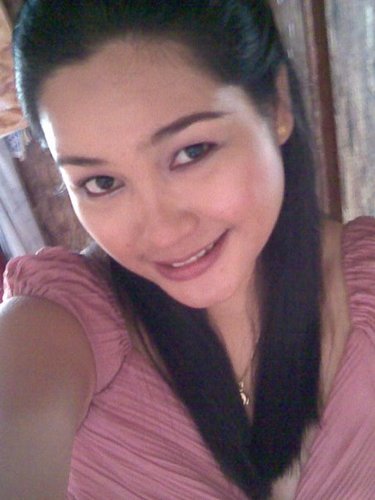 Basically, im friendly, quiet sometimes, talkative most of the time(natural high =) haha! )...