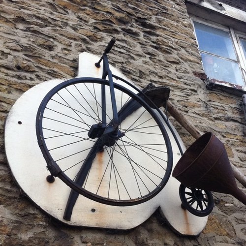 Dawood3k's profile picture. Begin to see yourself as a soul with a body rather than a body with a soul. Music | Entertainment | Technology | Marketing