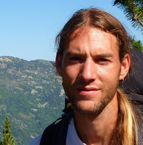 MetalAitor's profile picture. Aux. Manteniment industrial, Guitarrista, Ecologista, Marxista, Alpinista, Artesà, Independentista en tots els ámbits i D'esperit agricola!