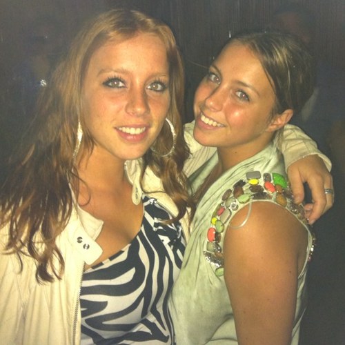 zoeytjee's profile picture. 