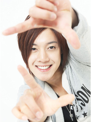 Kim Hyun Joong 김현중 (SS501) new official K-pop music releases and updates for all Kim Hyun Joong fans! Support Kim Hyun Joong!