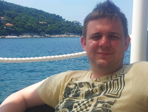 Massive Sunderland fan and season ticket holder.I also enjoy a good beer and love travelling