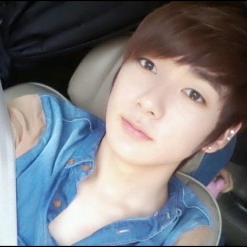 ill follow you back, if I like what you post/reblog. I mainly only reblog/post kpop/asian related things, if you don't like any of those things, please don't fo