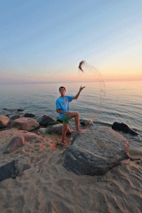 Rinalds_M's profile picture. Patīk parīt, pagulēt un pamuldēt.