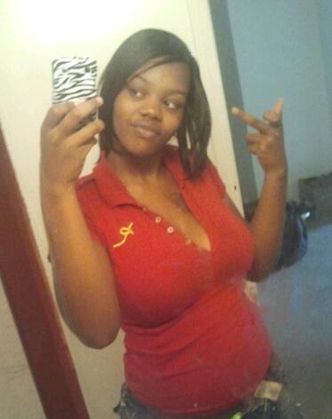 MercedesAdams9's profile picture. $$$$Only thing on ma mind . Is how to buy me ah MERCEDES ;$$$