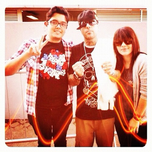 Fã Clube dedicado ao @FakeNumber criado 11 de abril d 2012 | seguido por @elektrafkn @pinguimfkn  @andremttr