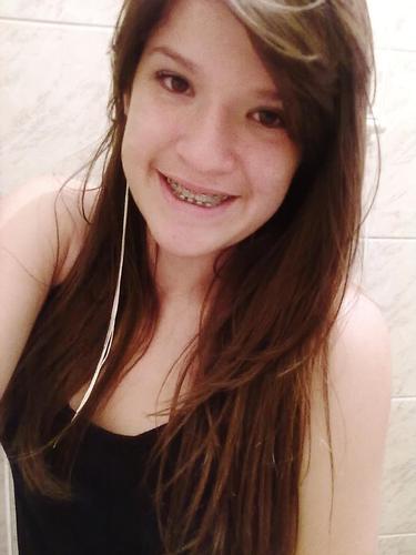 - Onde estiver seja lá como for , tenha fé , pq até no lixão nasce flor {8}*