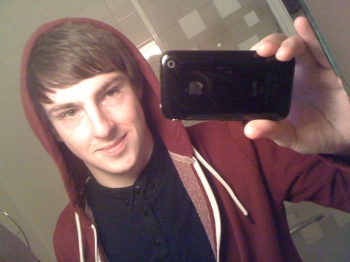 Follow my boy Ben, genuinely nice boy who follows back ❤ p.s I'll let you touch my boobs if you do love @jkarrouze xx