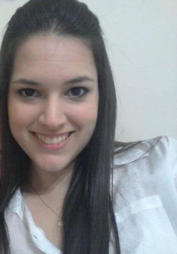 Coragem é ter a ousadia de dar o primeiro passo diferente. É a decisão de colocar os seus sonhos acima de seus medos.