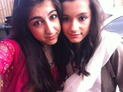 Hi, I'm Real Cousins Of @zaynmalik (One Direction)
I Love you! xx