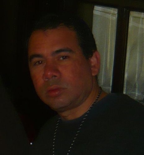 músico,  ucevista, padre,  miembro de la O.S.V. y Director de Dacamera
