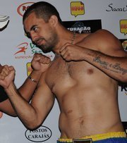 Twitter oficial do Mestre Gilliard Paraná da PRVT. Sigam o twitter oficial da escola: @prvaletudo