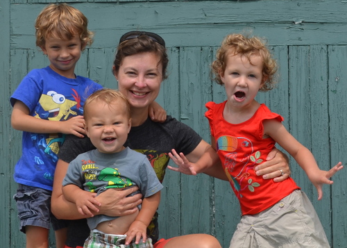 Adoring my family of 3, laughing with my husband who is the most fun guy ever & feeling energized daily as owner of a PR firm. Oh & my 'hood rocks.