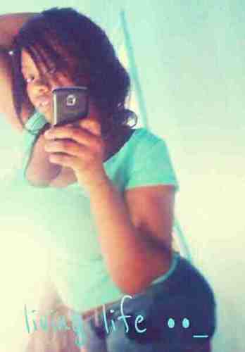 lady_slightwork's profile picture. 