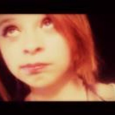 Profile Picture of Lindsay Watson (@LindsayNotBert) on Twitter