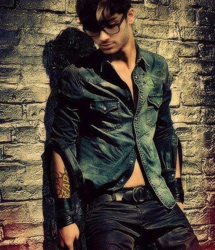 A directioner from portland, oregon. I love Harry Styles, Niall Horan, Liam Payne, Zayn Mailk & Louis Tomlinson.