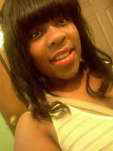 im da gurl all yall hoes wish yall cud b btw follow my bff @_Thickemss