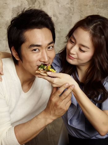 I love song seung heon and kim tae hee. I love drama korea my princess. and hope they are getting married for real.