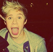 Hello :D I'm 0/5 of One Direction..And if you follow, thank you..I Love You .xx