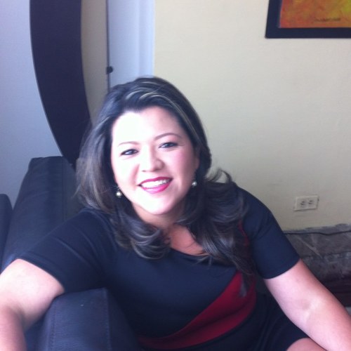 Orgullosamente COLOMBIANA | Mujer de fuertes CONVICCIONES | Mamá de Sofía | Me gusta la pizza 🍕 y el vino 🍷. Ahora me gusta el tequila 🥤
