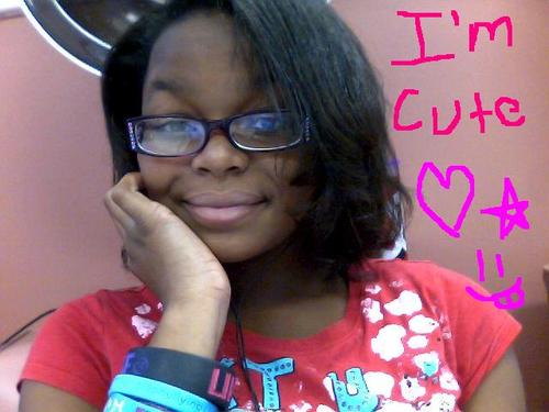 Hello!! God comes first in my life!!  Team Goone  luvin life thooo don't lik fake plp  i luv friends and famliy :)
