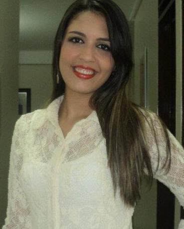 Paraibana, vascaína, estudante de ciências contábeis e direito! :D