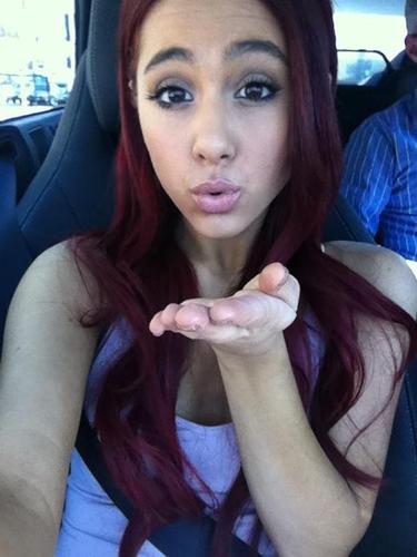 BubblyGrande26's profile picture. Just an ordinary girl giving her everlasting support to Liz Gillies, Ariana Grande and Katy Perry. Spread love around the world, make it a better place.♥