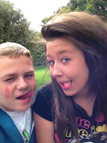 follow me and i'll follow you bak xoxox