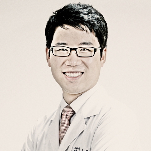 skin119net's profile picture. 안녕하세요. 피부과 전문의 메모리즈입니다. 피부/ 레이저/ 사진/ 여행/ 맛집 에 관심이 많습니다. 피부에 대한 모든것에 멘션해드리겠습니다.