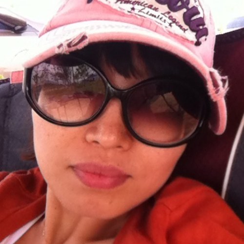 Quiltzzumi's profile picture. 