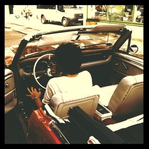 its not harry styles. just a paordy