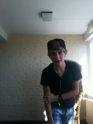 Hardstyle love

Yolo ;p